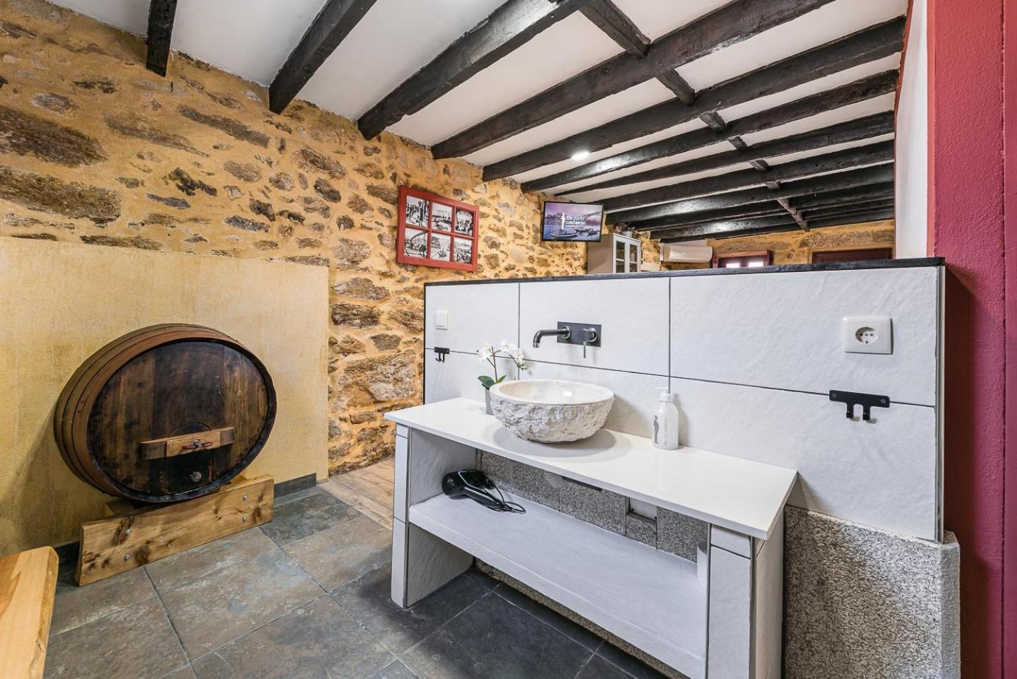 Guestready - Charming Stone Wall Retreat Hotel Вила Нова ди Гая Екстериор снимка